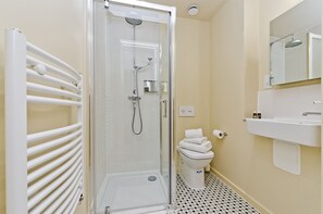 Apartment (0 Bedroom) | Bathroom