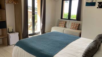 1 chambre, matelas Select Comfort, minibar, décoration personnalisée