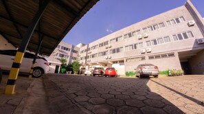 Aparcamiento sin asistencia gratuito