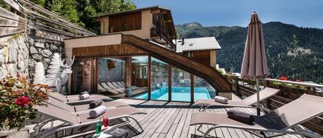 Piscine couverte, piscine chauffée