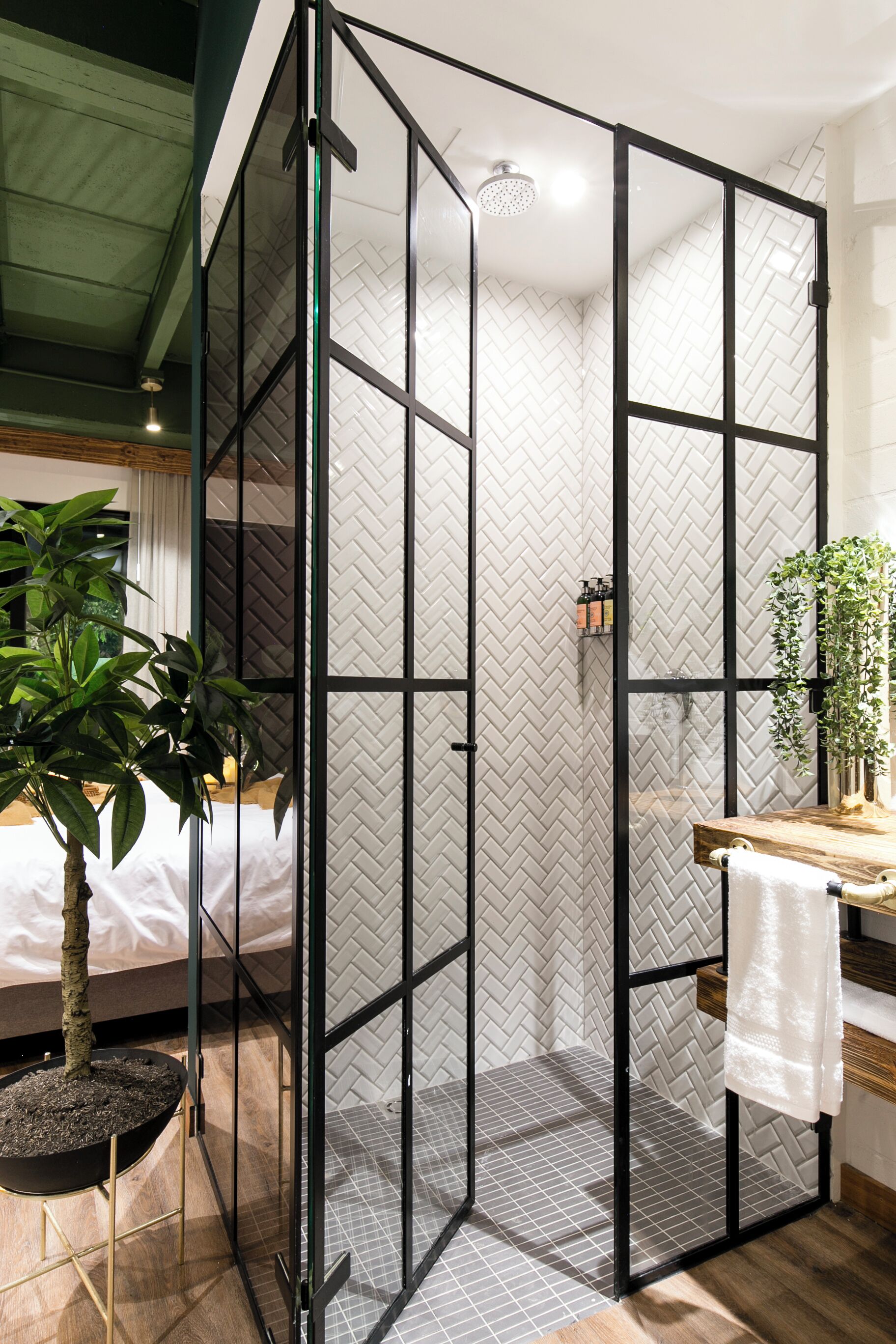 标准房 | 办公桌、笔记本电脑工作区、免费 WiFi、床单