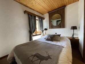 5 bedrooms, WiFi