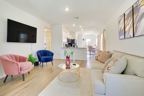 Hutto Vacation Rental | 3BR | 2BA | 1,240 Sq Ft | 1 Step Required to Access