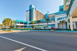 Exterior - Oceanfront Balcony with Pools, Lazy Rivers, and Spas (Myrtle Beach)