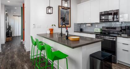 Pura Vida House - 2 King Bed - Entire Home