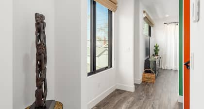 Pura Vida House - 2 King Bed - Entire Home