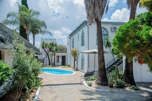Exterior - Casa Blanca Boutique Hotel Pension (Windhoek)