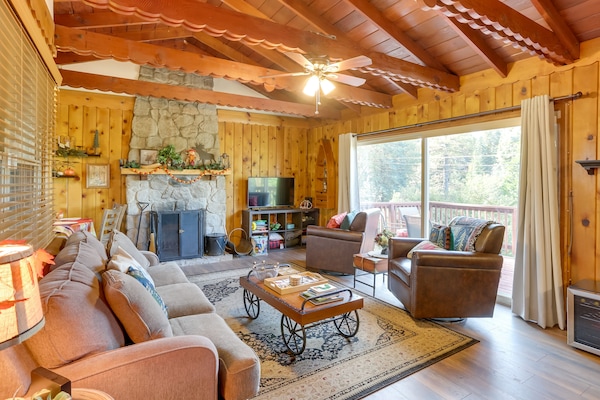 Crestline Vacation Rental | 2BR | 1BA | 732 Sq Ft | 3 Steps to Enter