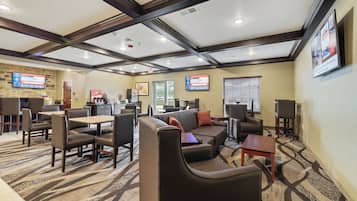 TĂ€gliches inbegriffenes groĂes FrĂŒhstĂŒck