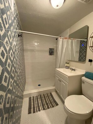 Jabón y papel higiénico