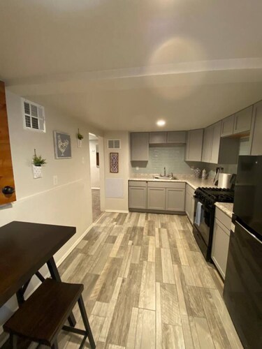 Cozy Basement Apartment
