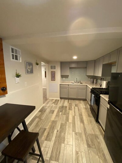 Cozy Basement Apartment
