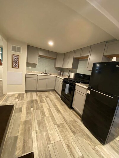 Cozy Basement Apartment
