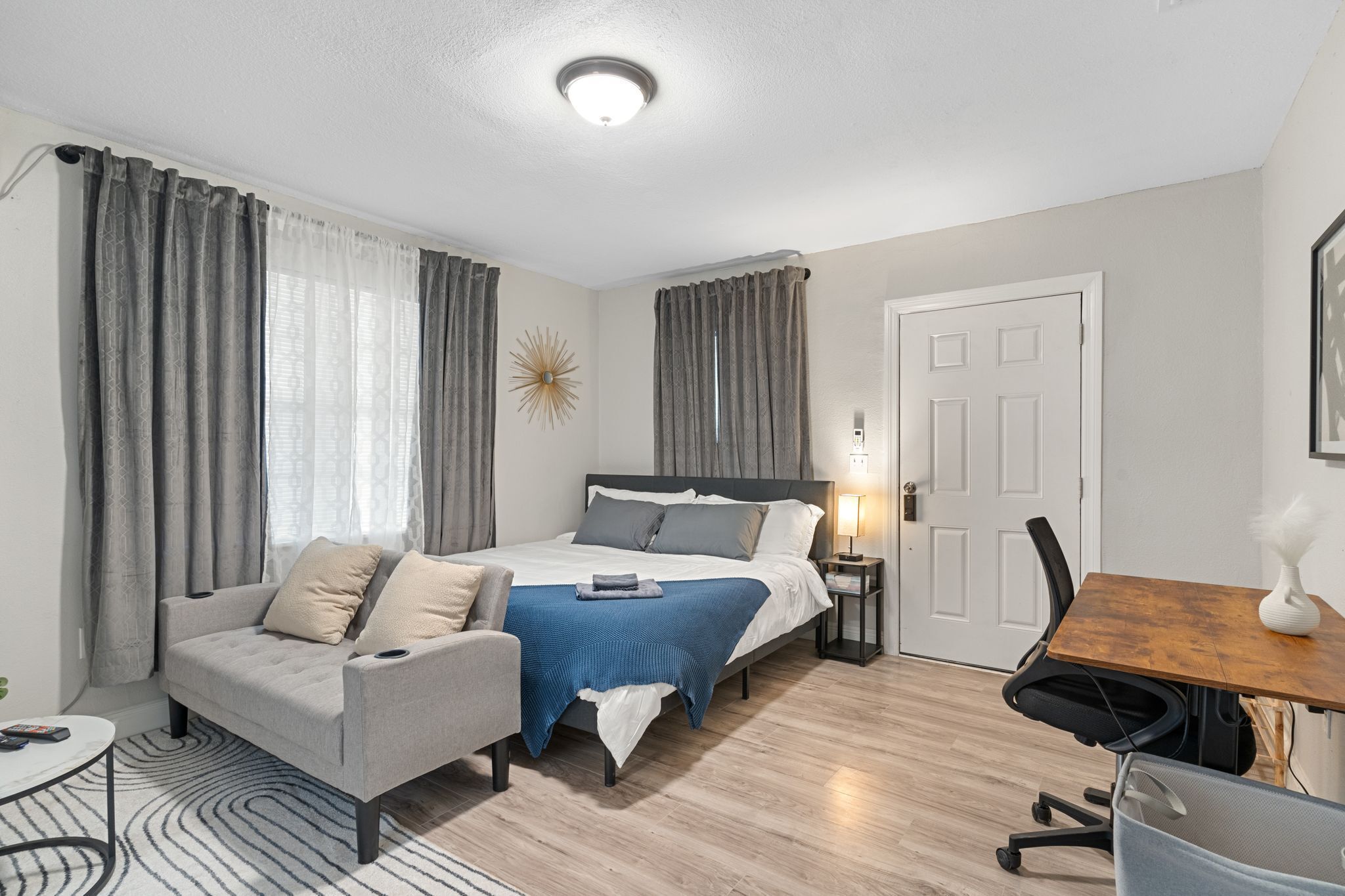 5 Miles From Downtown Tampa - 1 bedroom
