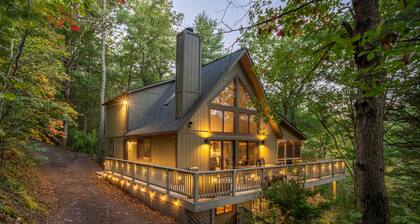 *NEW* HotTub | GameRoom | Large Deck | DogFriendly
