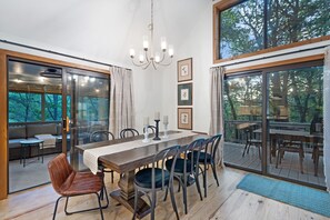 Dining - Bryce Resort | Hot Tub | Game Room | Sleeps 12 (Basye)