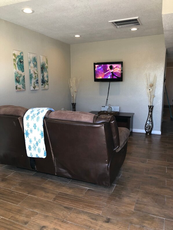 Televisión y oficina