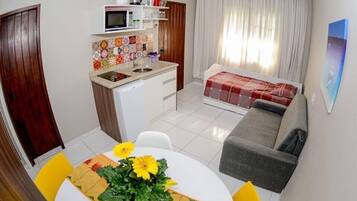 Comfort Apartment | Dining