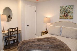 4 bedrooms, in-room safe, iron/ironing board, travel cot