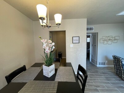 🤩⭐️fully updated apartment northeast⭐️🤩