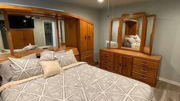 2 soverom, strykejern/-brett, wi-fi og sengetøy