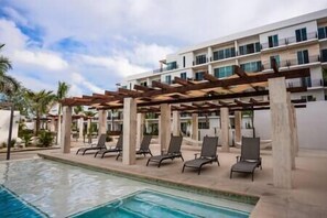 Pool - Luxury Apartment with Pool, Gym, Barbecue in San Jose del Cabo (San José del Cabo)