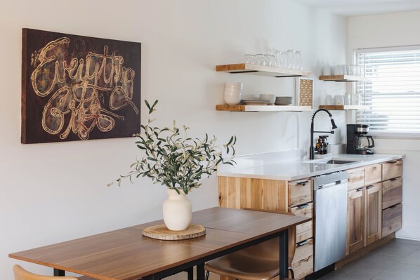 Fridge, microwave, oven, stovetop - The Brickhouse - ❤️ of Downtown, Quiet Street, 2 King Beds, Hammocks, Walking (Black Mountain)