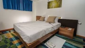 1 chambre, fer et planche Ă  repasser, Wi-Fi, draps fournis