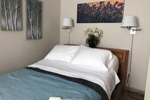 3 bedrooms, WiFi, bed sheets
