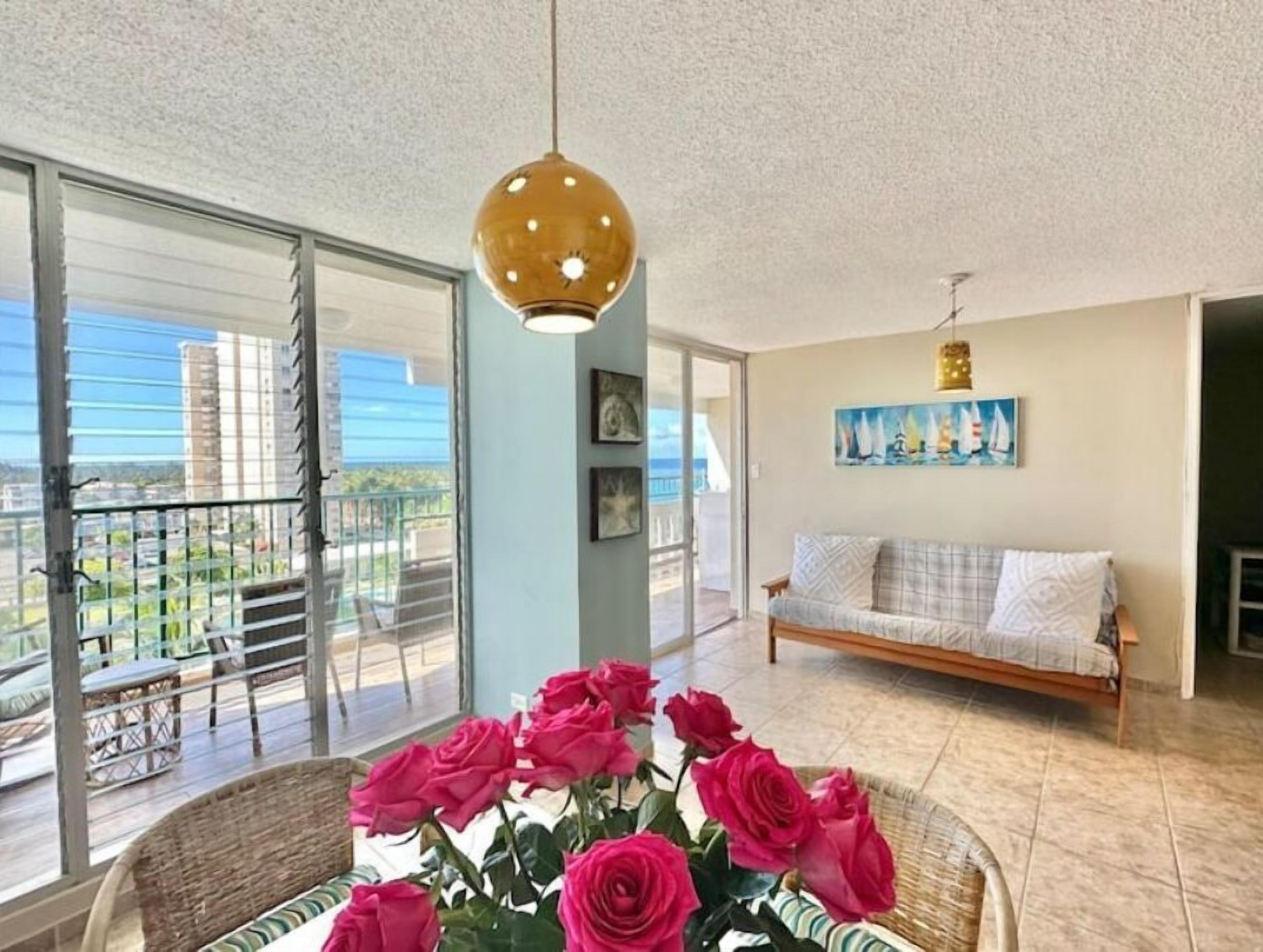 Smart TV, table tennis