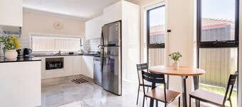 Sydney Blue Mountain Retreat, Between Sydney and Blue Mountains, Easy access.