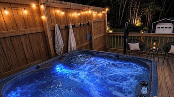 Bain à remous extérieur