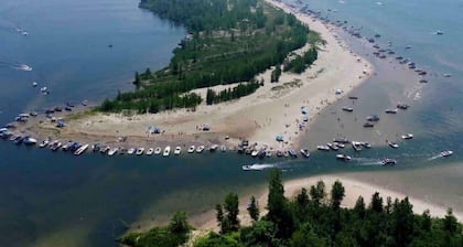 Lakeview cabin, hot tub, Firepit