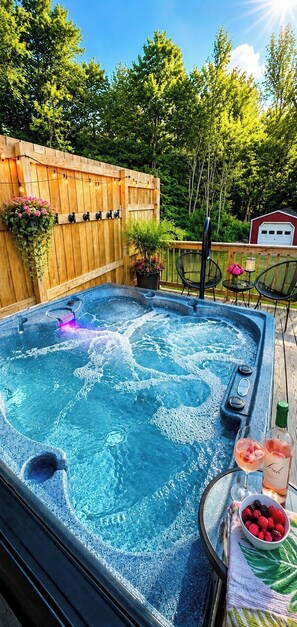 Bain à remous extérieur