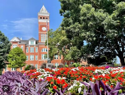 Ballgame Bungalow, Entire 2BR/2BA Apt in Clemson