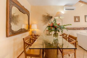 Dining - LUNA BAY HOME RETREAT with a view of Porto Luna Bay, 2 km from Villasimius (VILLASIMIUS)