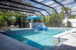 Et oppvarmet basseng