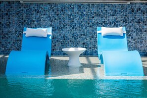 A heated pool - Amazing Pool, 6 mi to Beach, heated pool, hot tub, fire pit, putting green (Bradenton)