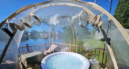 The Boathouse (w/all-season hot tub)