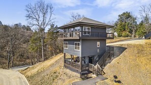 Exterior - Chic Treehouse Cabin with View (Sevierville)