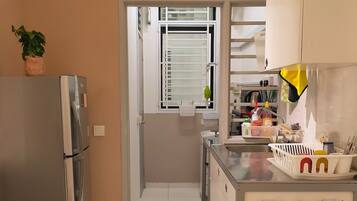 Refrigerador, horno, placa de cocina