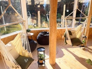 Interior - Family Cabin + Games Barn | Hot Tub | Theatre (Columbia-Shuswap)