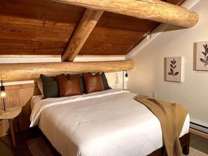 6 bedrooms, WiFi, bed sheets