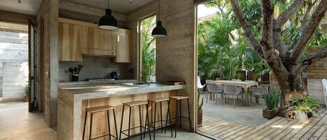 Fridge, stovetop, coffee/tea maker, toaster