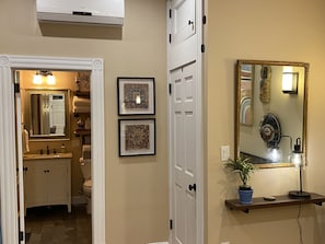 Shower, hair dryer, towels, soap - The Studio@ Eanes Drug-Heart of the Historic District  (Richmond)