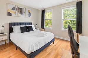 1 Schlafzimmer, Schreibtisch, Bügeleisen/Bügelbrett, kostenloses WLAN