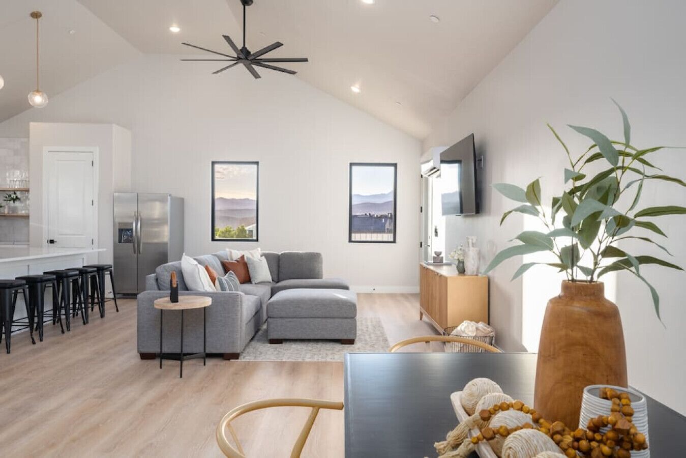 Jewel of the Desert: Luxury at Desert Diamond!