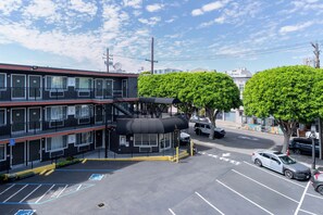 Front of property - Symphony Inn (San Francisco)
