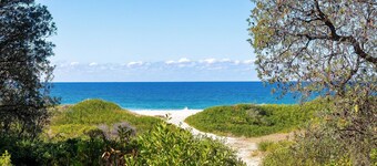 Charming Coastal Apartment in Moruya Heads