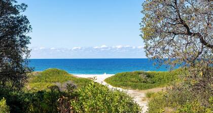 Charming Coastal Apartment in Moruya Heads